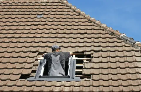 Pose de velux - Saint-Bonnet-le-Courreau